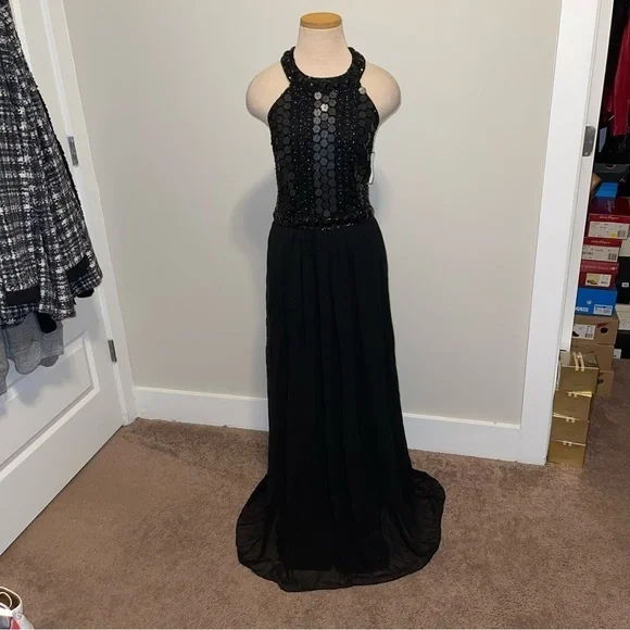 NWT Camille Woman Dress Size 8